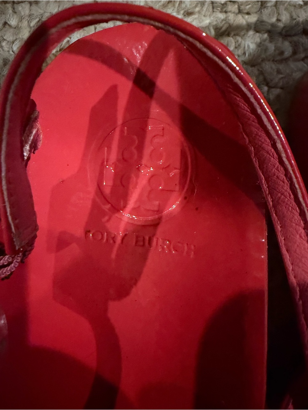 Tory Burch Patent Leather Logo Thong Sandals pink/coral - Picture 4 of 7